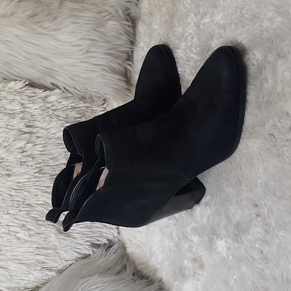 MICHAEL KORS BRANDY BOOTS - Picture 9 of 11